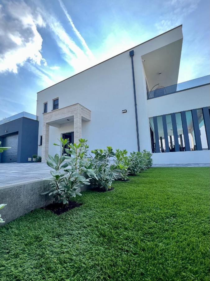 Villa Mila Vrsi Exteriér fotografie